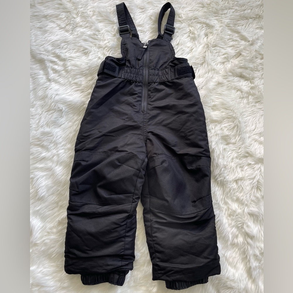 Snow Bib Cat & Jack, Toddler Boy, good condition, size 2T, black, polyester.